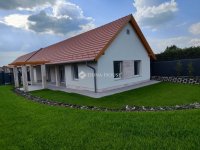 Eladó családi ház, Ráckeresztúron 84.99 M Ft, 4 szobás