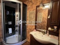 Eladó családi ház, Majosházán 265 M Ft, 4 szobás