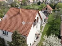 Eladó családi ház, Székesfehérvárott 119.9 M Ft, 8 szobás