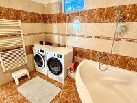 Eladó téglalakás, Üllőn 125 M Ft, 5 szobás