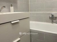 Eladó panellakás, III. kerületben 82 M Ft, 3 szobás