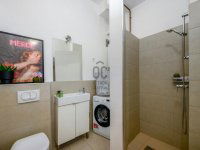 Eladó téglalakás, VI. kerületben 150 M Ft, 4 szobás