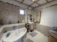 Eladó családi ház, Kókán 79.8 M Ft, 5 szobás