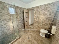 Eladó családi ház, Turán 37.99 M Ft, 2 szobás