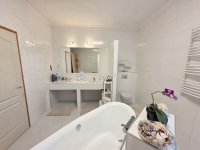 Eladó családi ház, Nagytarcsán 205 M Ft, 6 szobás