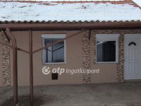 Eladó családi ház, Jászberényben 24.9 M Ft, 1+2 szobás