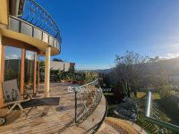 Eladó családi ház, III. kerületben 325 M Ft, 8 szobás