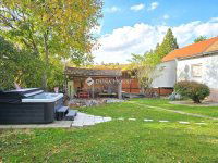 Eladó családi ház, Orfűn 129.9 M Ft, 8 szobás