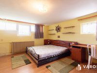 Eladó családi ház, Zamárdiban 160 M Ft, 9 szobás