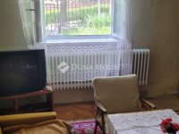 Eladó téglalakás, Pécsett 70 M Ft, 3 szobás
