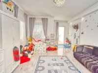 Eladó családi ház, Gyálon 299 M Ft, 7 szobás