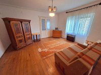 Eladó családi ház, Baján 38 M Ft, 4+1 szobás