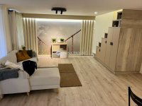 Eladó téglalakás, VI. kerületben 65 M Ft, 3 szobás