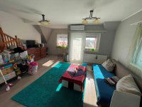 Eladó téglalakás, Keszthelyen 65.9 M Ft, 4 szobás