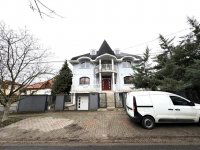 Eladó családi ház, Budapesten, XVIII. kerületben 270 M Ft