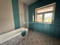 Eladó családi ház, Esztergomban 98 M Ft, 3 szobás