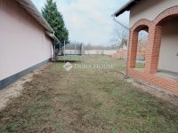 Eladó családi ház, Sándorfalván 110 M Ft, 4 szobás