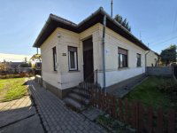 Eladó családi ház