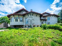 Eladó családi ház, Tahitótfalun 280 M Ft, 8 szobás