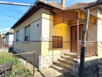 Eladó családi ház, Izsákon 35.5 M Ft, 3 szobás