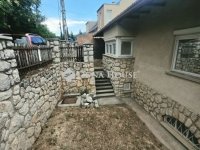 Eladó családi ház, Pécsett 145 M Ft, 6 szobás