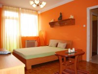 Kiadó téglalakás, albérlet, Debrecenben 200 E Ft / hó, 3 szobás