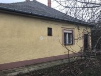 Eladó családi ház, Sárbogárdon 35.7 M Ft, 2+1 szobás