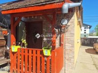 Eladó családi ház, Neszmélyen 69.9 M Ft, 8 szobás