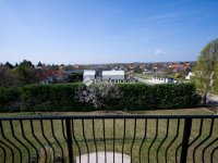 Eladó családi ház, Telkin 399 M Ft, 8 szobás