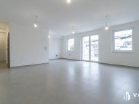 Eladó téglalakás, Siófokon 180 M Ft, 4+1 szobás