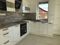 Eladó ikerház, Budakalászon 147 M Ft, 4 szobás