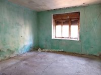 Eladó családi ház, Ajkán 14.9 M Ft, 2 szobás