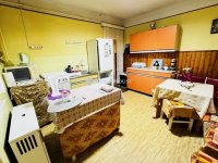 Eladó családi ház, Tápiószecsőn 34.9 M Ft, 2 szobás