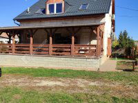 Eladó családi ház, Szárligeten 95.5 M Ft, 7 szobás