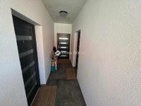 Eladó családi ház, Siófokon 179.9 M Ft, 7 szobás