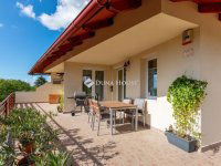 Eladó családi ház, Pátyon 159.9 M Ft, 5 szobás