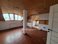 Eladó családi ház, XVIII. kerületben 260 M Ft, 8+1 szobás