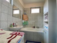 Eladó családi ház, Dunabogdányban 74.9 M Ft, 3 szobás