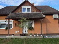 Eladó családi ház, Ercsiben 78.9 M Ft, 6 szobás