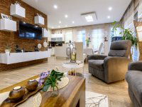 Eladó családi ház, Sopronban 159.9 M Ft, 4 szobás