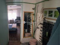 Eladó családi ház, Pécsett 46.9 M Ft, 3 szobás