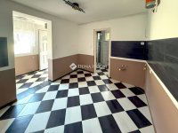 Eladó családi ház, Siófokon 57.7 M Ft, 2 szobás