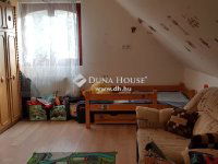 Eladó családi ház, Pócsmegyeren 79 M Ft, 5 szobás