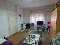 Eladó családi ház, Devecseren 18.5 M Ft, 1+1 szobás