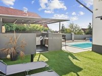 Eladó családi ház, Kozármislenyen 169.9 M Ft, 5 szobás