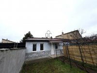 Eladó családi ház, XVIII. kerületben 270 M Ft, 9 szobás