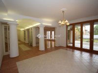 Eladó családi ház, Kecskeméten 248 M Ft, 8 szobás