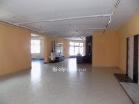 Kiadó üzlethelyiség