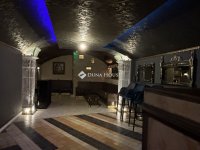 Eladó üzlethelyiség, VI. kerületben 150 M Ft