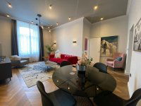 Eladó téglalakás, VI. kerületben 323.85 M Ft, 5 szobás